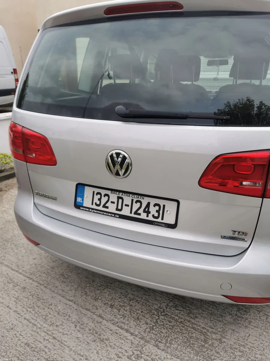 Volkswagen Touran 2013 - Image 4