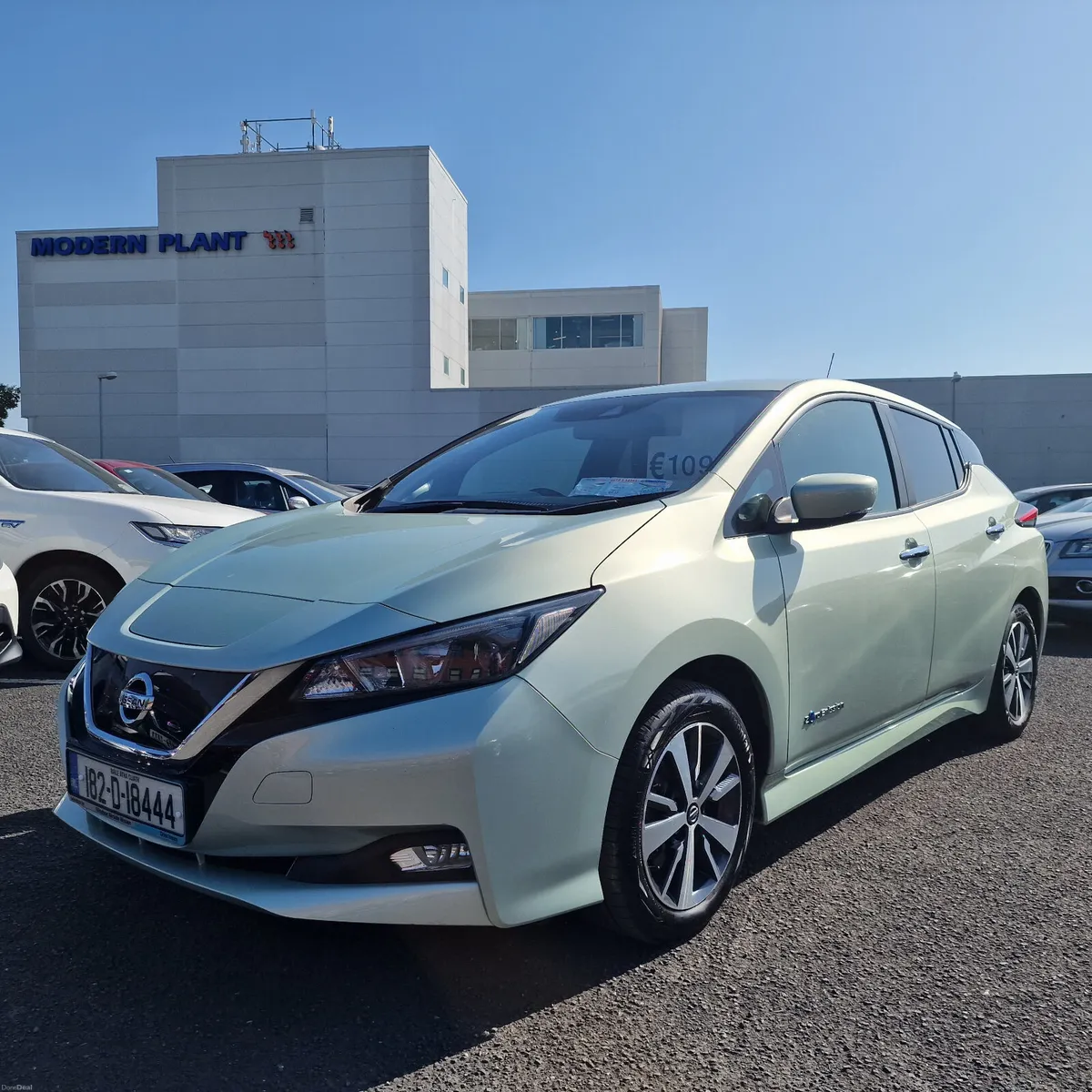 Nissan Leaf Low Miles 40kWh 270km Range - Image 1
