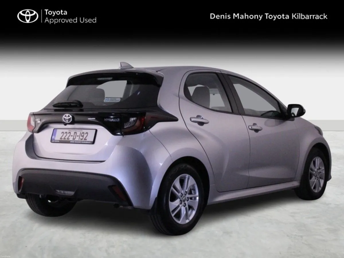 Toyota Yaris Luna - Image 2
