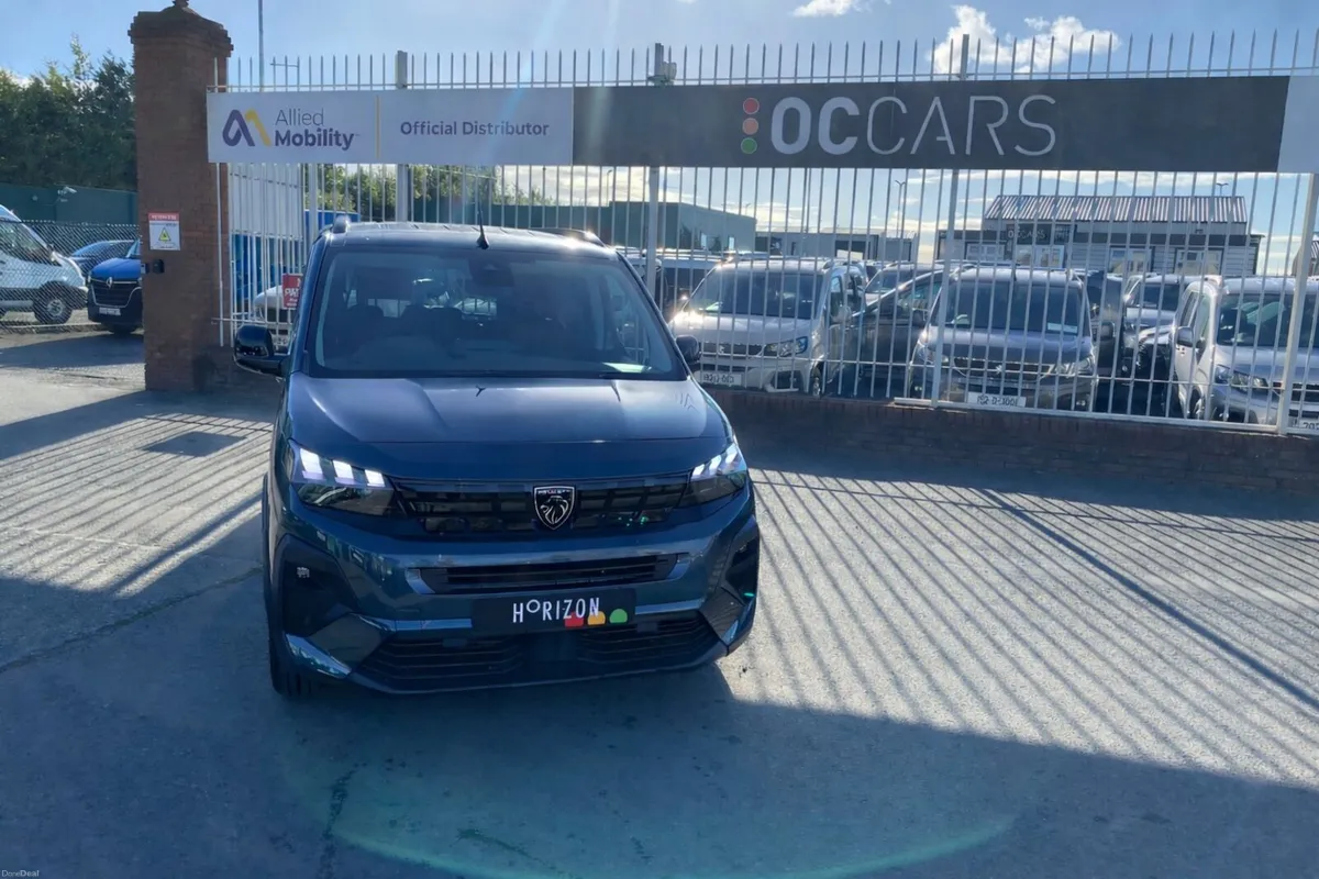 Wheelchair Accessible Taxi Peugeot Rifter Horizon - Image 1