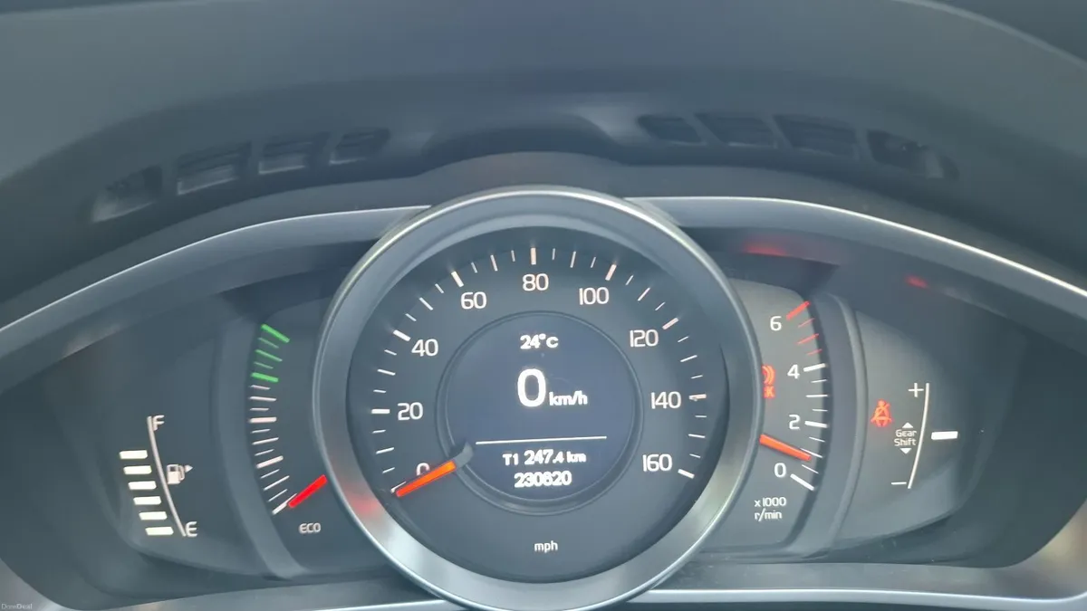 Volvo V40 2014 - Image 4