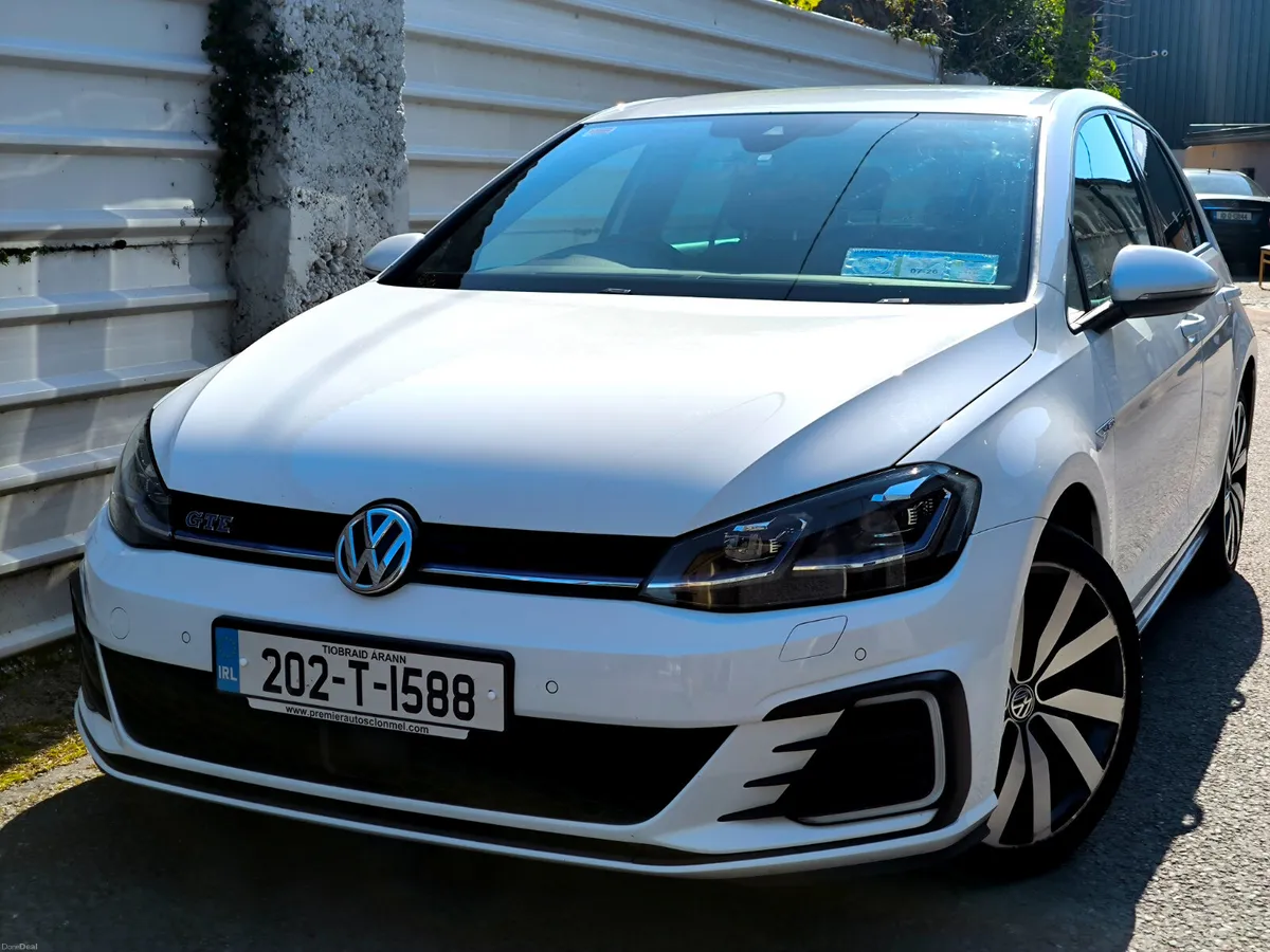 VOLKSWAGEN GOLF GTE PLUG-IN HYBRID 2020 - Image 2