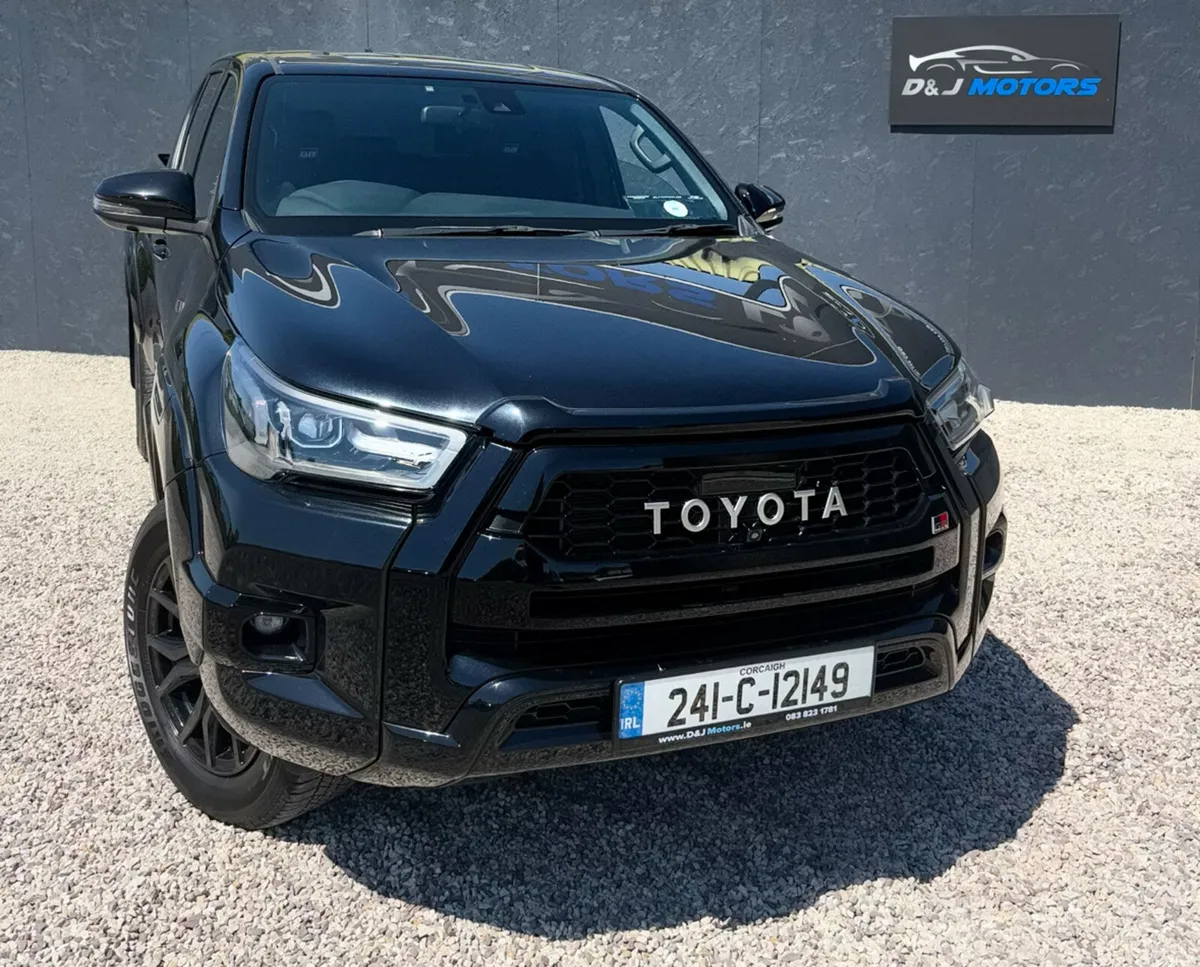 Toyota Hilux GR Sport Automatic 2024 - Image 2