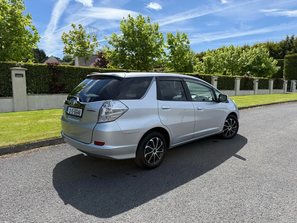 2012 Honda Fit Shuttle 1.3 Hybrid NCT 01-2027 - Image 3