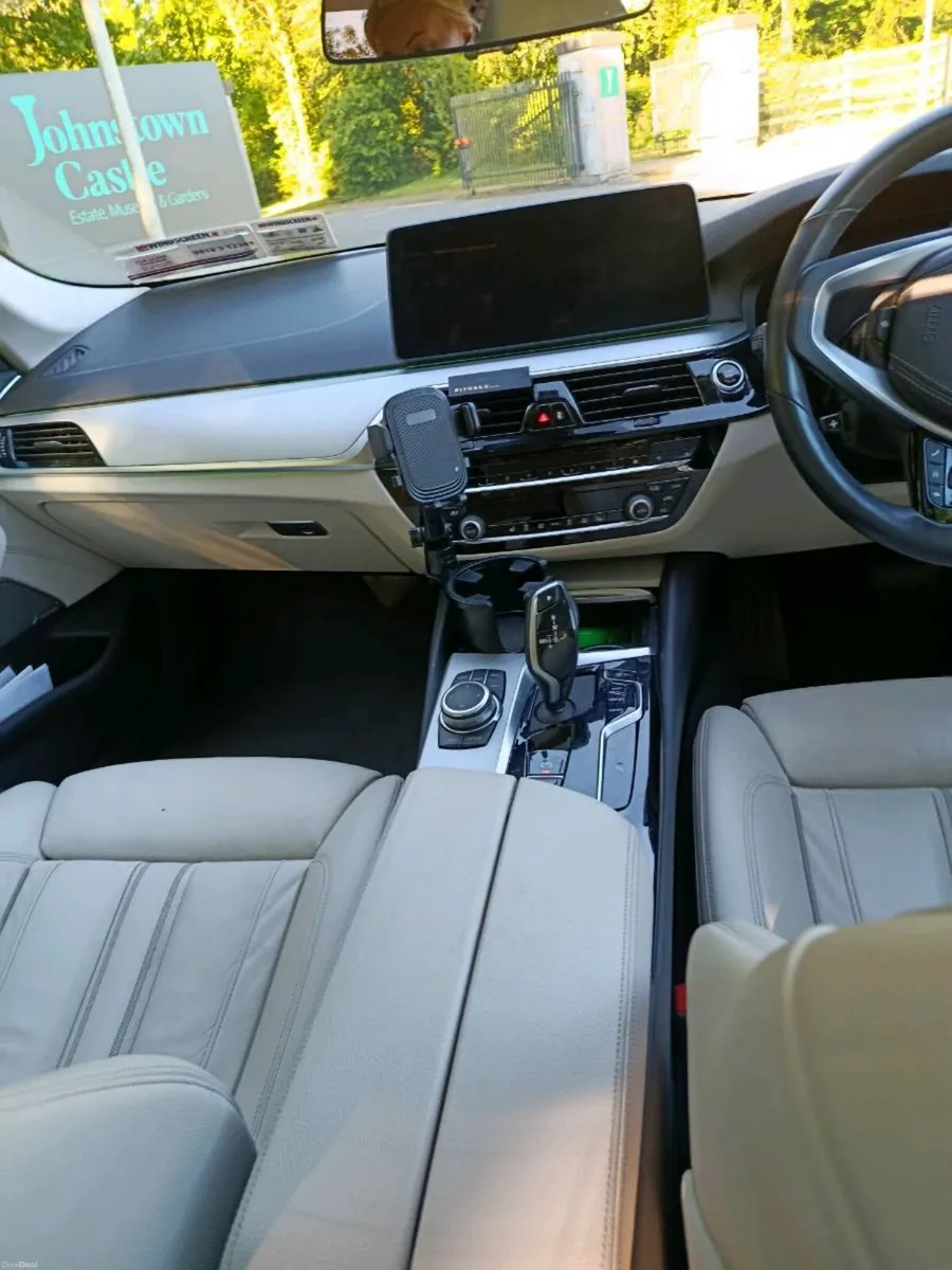 Car - Image 2