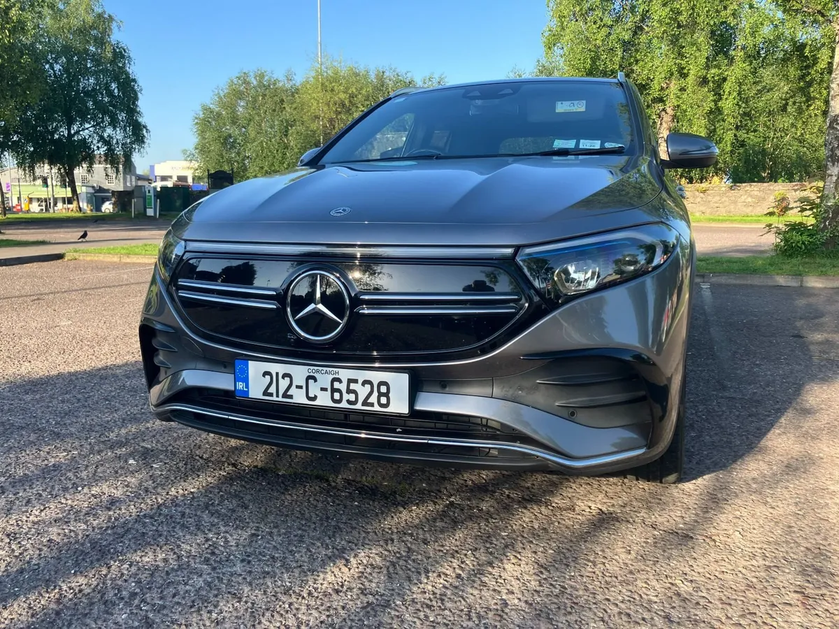 Mercedes-Benz EQA 350 AMG Line Premium 4MATIC - Image 4