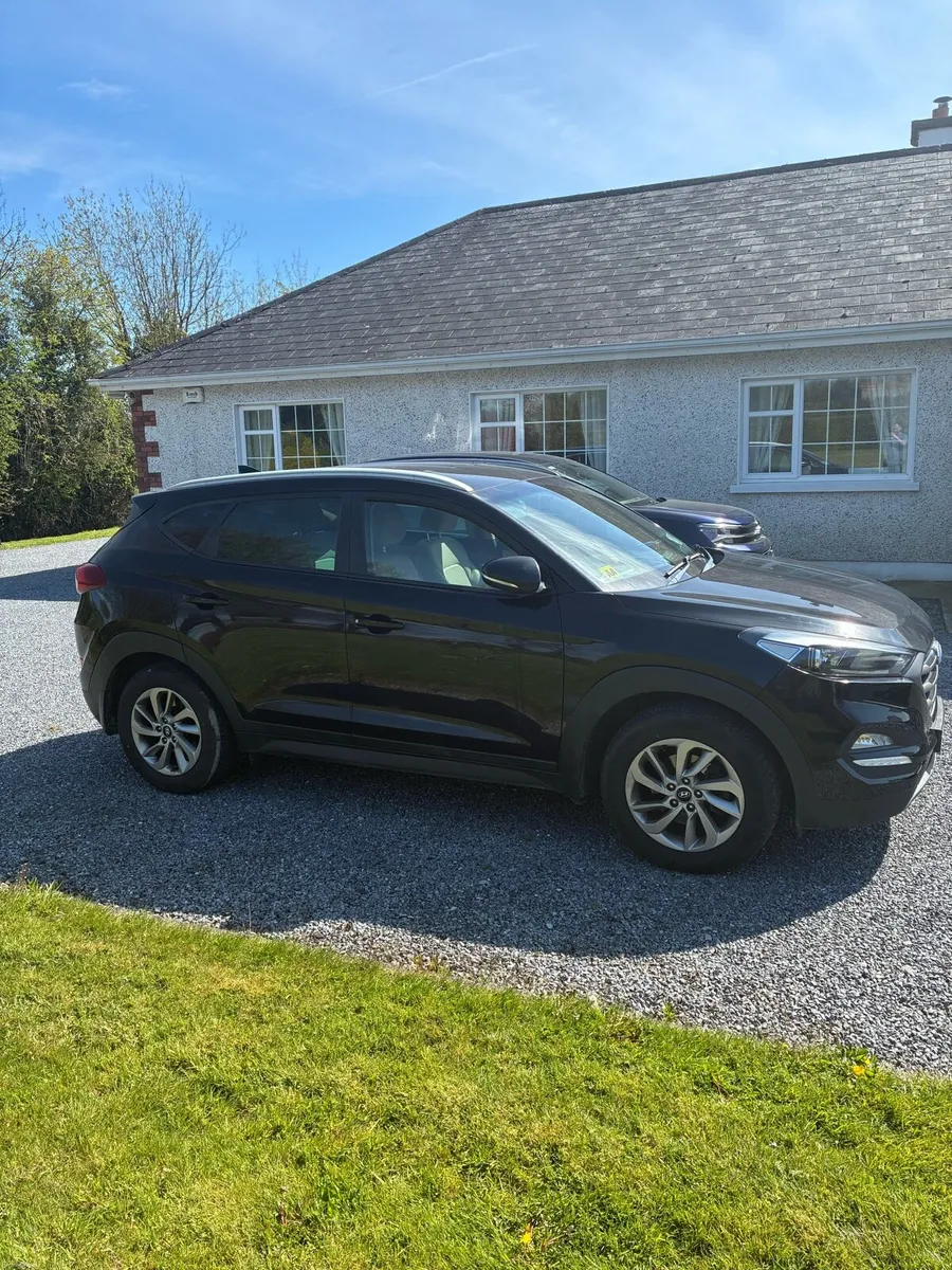 Hyundai tucson - Image 2