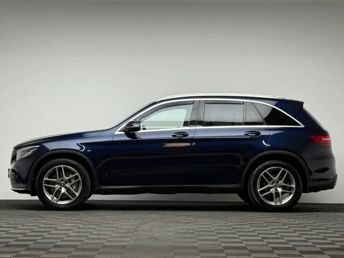 Mercedes-Benz GLC 220D AMG LINE 4MATIC AUTO - Image 4