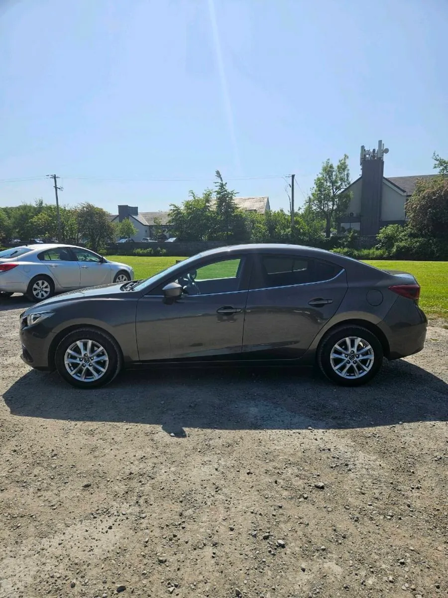 Mazda 3 1.5D Executive SE - Image 4