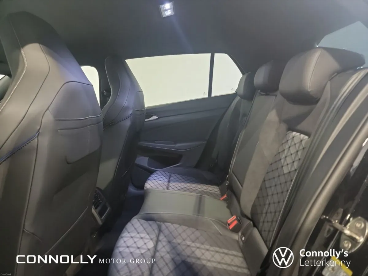 Volkswagen Golf R-Line 2.0TDI 150BHP DSG - Image 6
