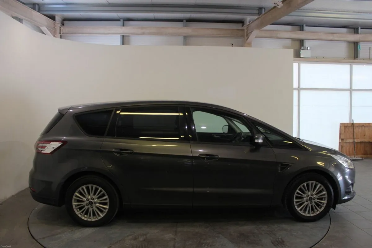 Ford S-Max 2.0 TDCi 150PS Zetec - Image 3