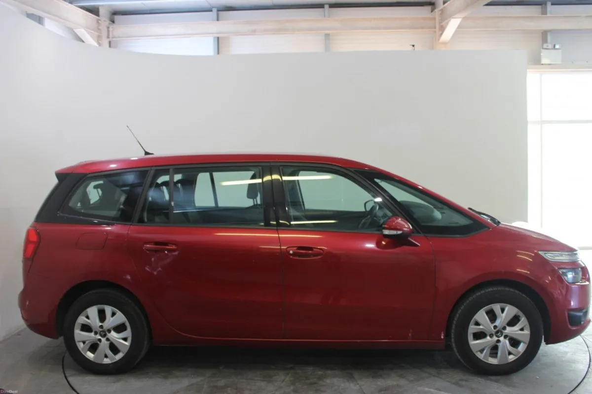 Citroen C4 HDi 90 manual VTR+ - Image 3