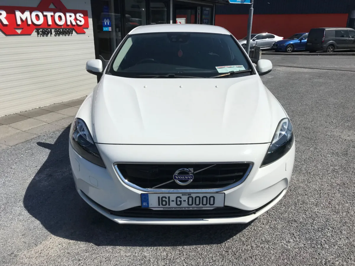 2016 VOLVO V40 AUTOMATIC TURBO DIESEL - Image 2