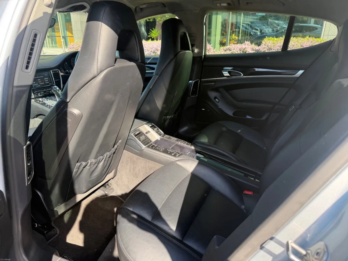 Porsche Panamera 3.0d V6 - Great Spec - Sunroof - - Image 6