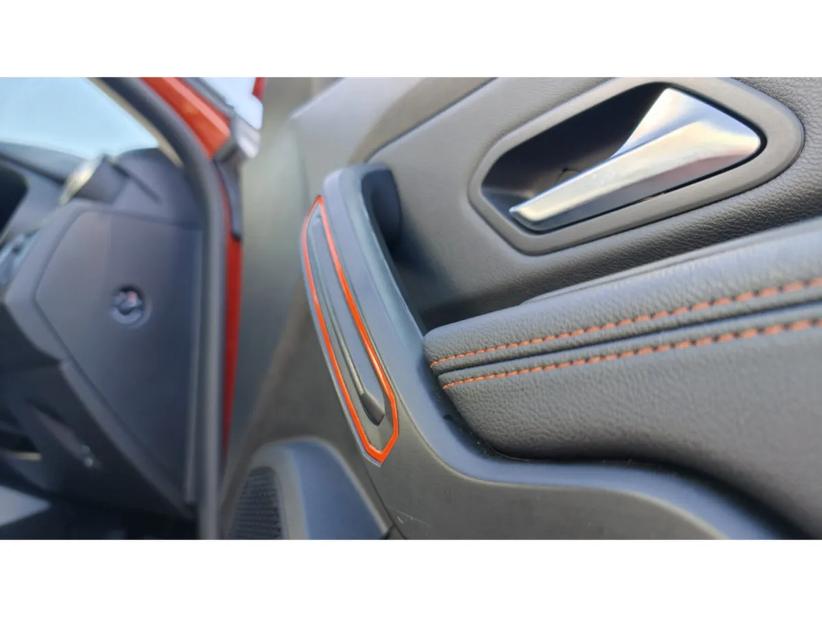 Dacia Duster SE Extreme TCE 90 BHP 5 DOOR- AS NEW - Image 3