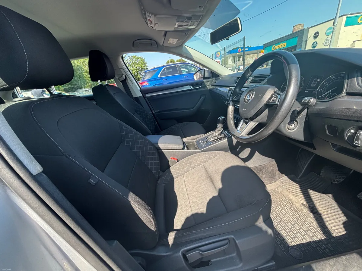 Skoda Superb 2018 - Image 4