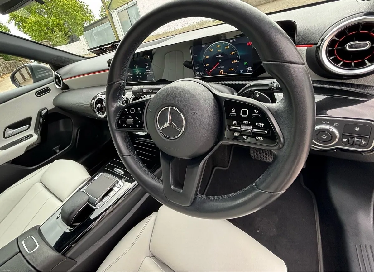 Mercedes-Benz A Class A180 AUTOMATIC 1.3L Petrol - Image 3