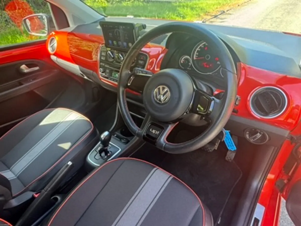 2014 Volkswagen Up! 1.0 Petrol - Automatic - Strik - Image 6