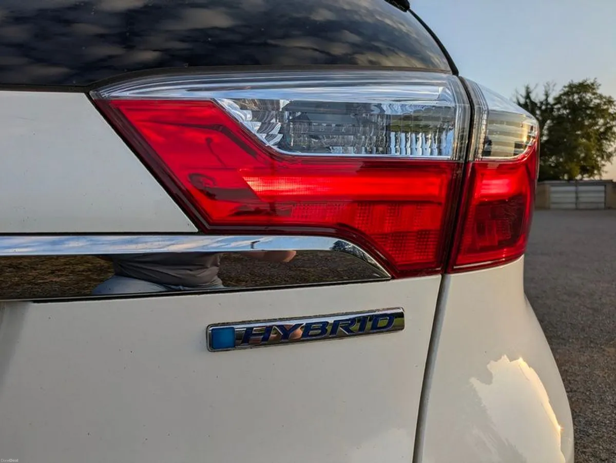 2015 Honda Shuttle | Auto | Rare Spec | NCT 05/27 - Image 4
