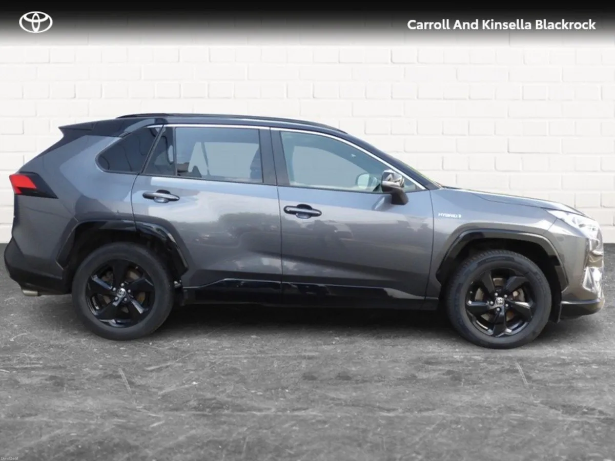 Toyota RAV4 Hybrid Sport - Image 3