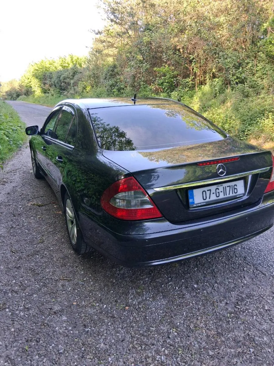 Mercedes - Image 3