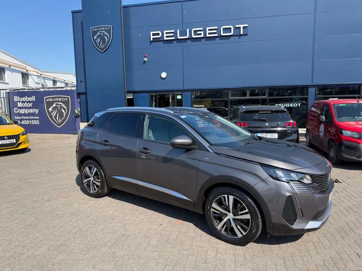 2021 Peugeot 3008 Allure PHEV - Image 2