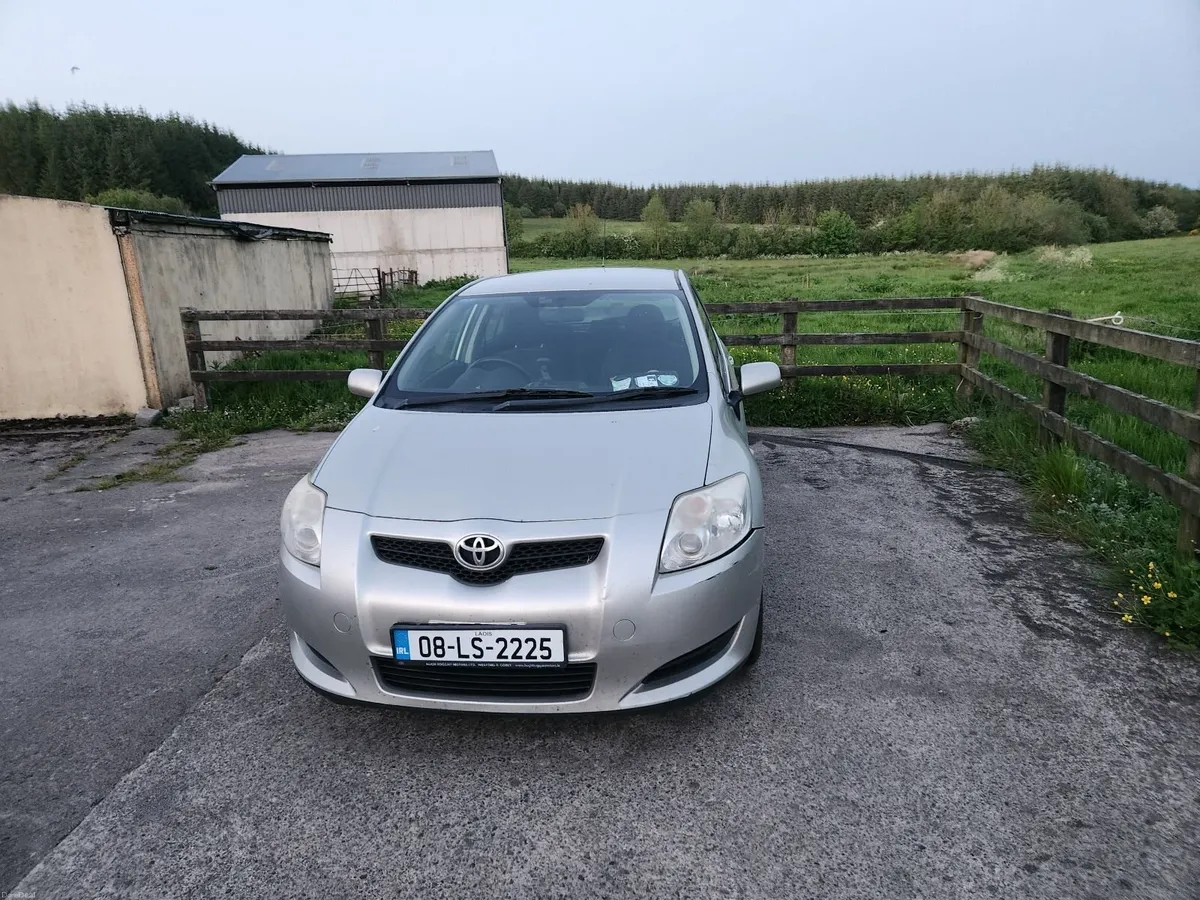 Toyota Auris 2008 - Image 1
