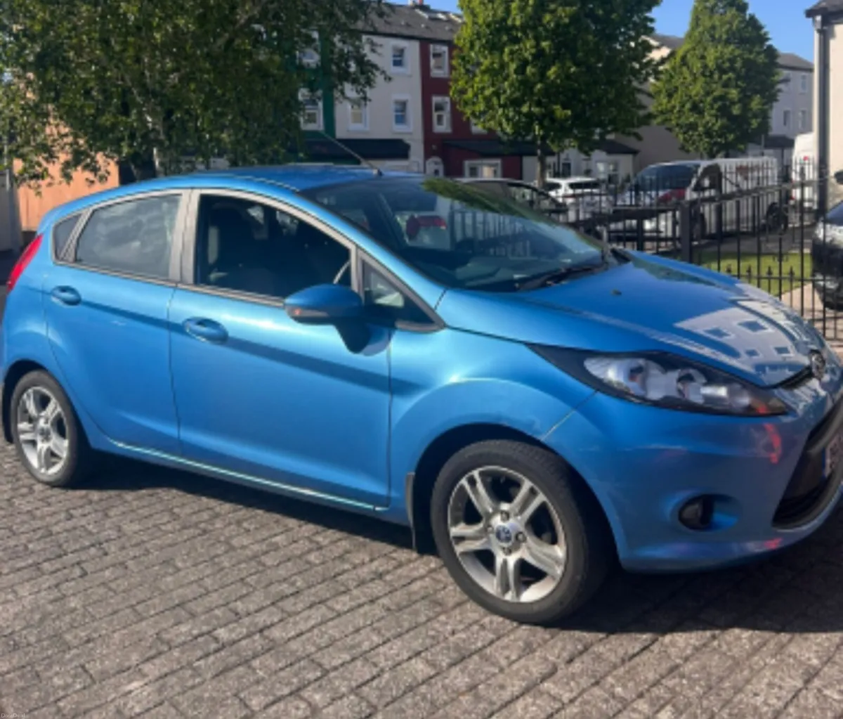 Ford fiest - Image 2