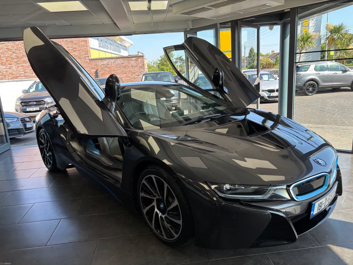 BMW i8 2018 - Image 6