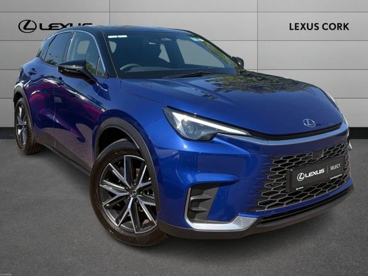 Lexus LBX LBX EMOTION - Image 1