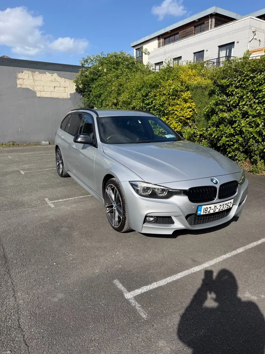 2018 BMW 320D M SportTouring Xdrive Shadow Edition - Image 1