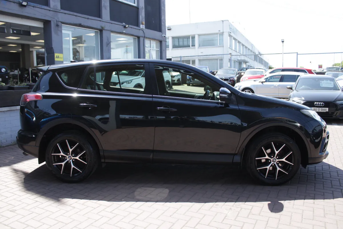 2016 TOYOTA RAV4 2.0 D-4D (143) 2WD - Image 3