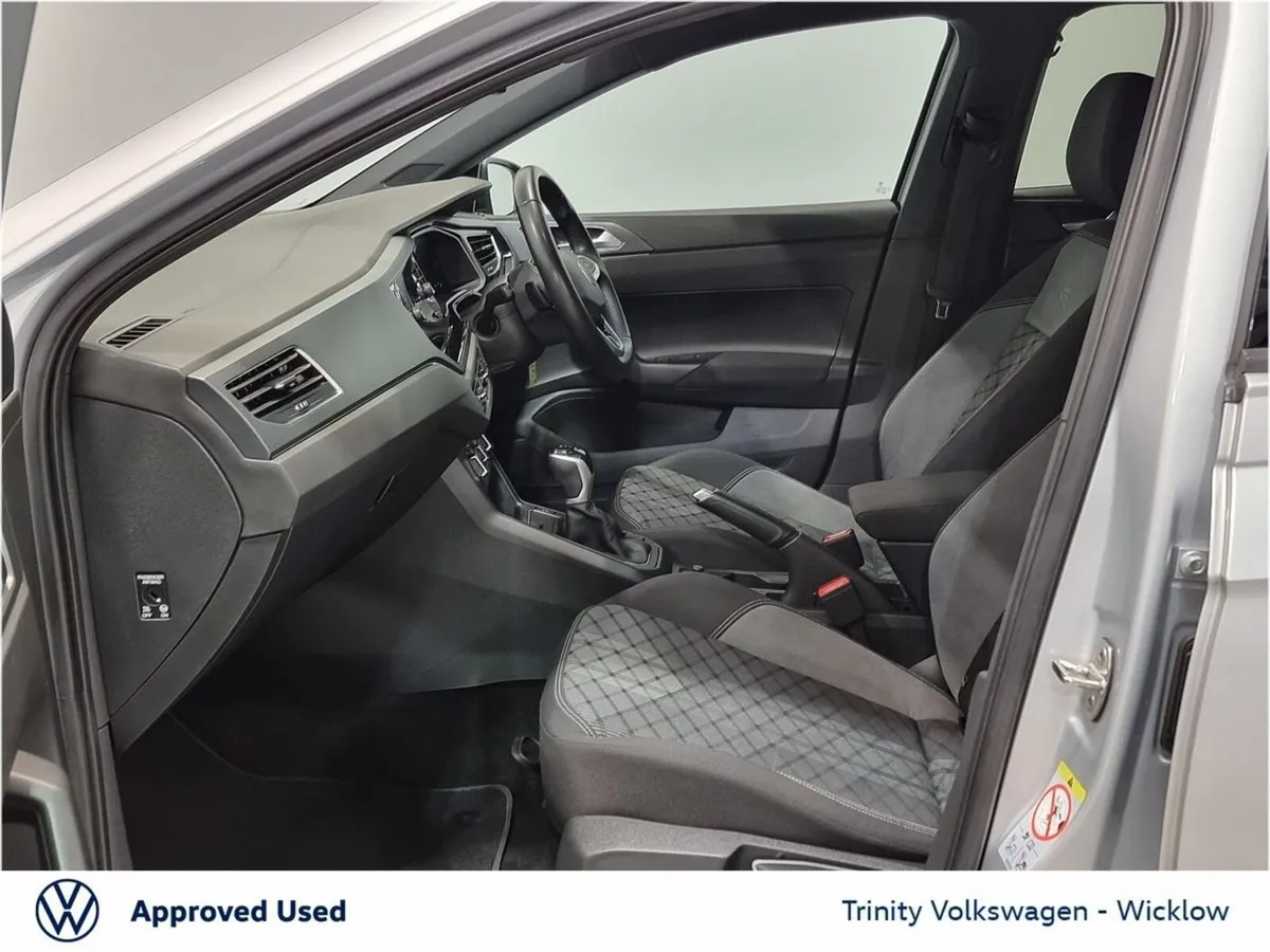 Volkswagen Polo ** R-LINE **1.0 TSI ** 95BHP ** DS - Image 4