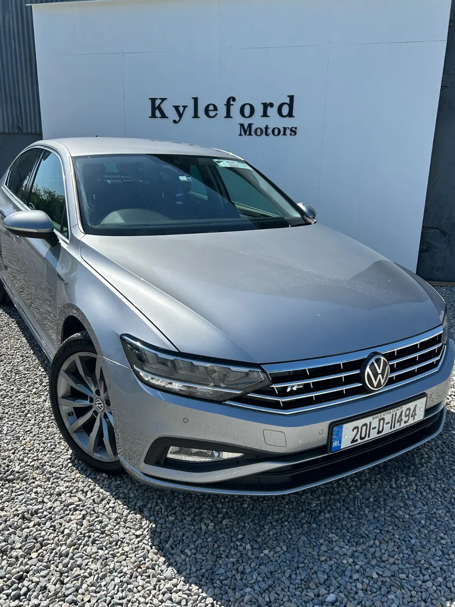 Volkswagen Passat 2020 Rline - Image 4
