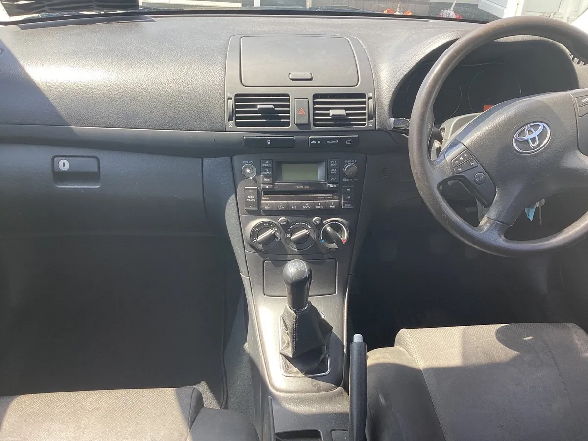 Toyota Avensis 2008 - Image 4
