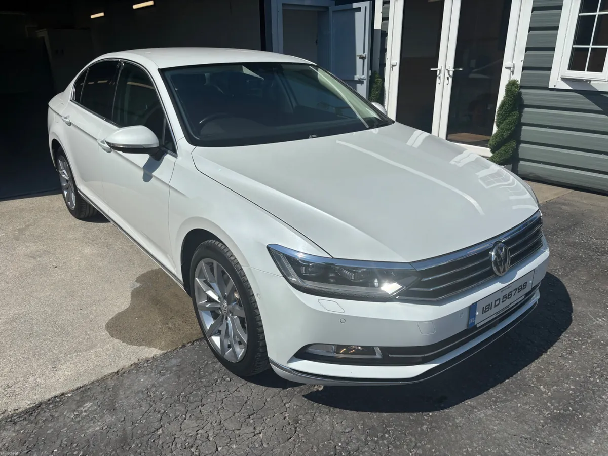 2018 (181) Volkswagen Passat Highline | Low KM - Image 2