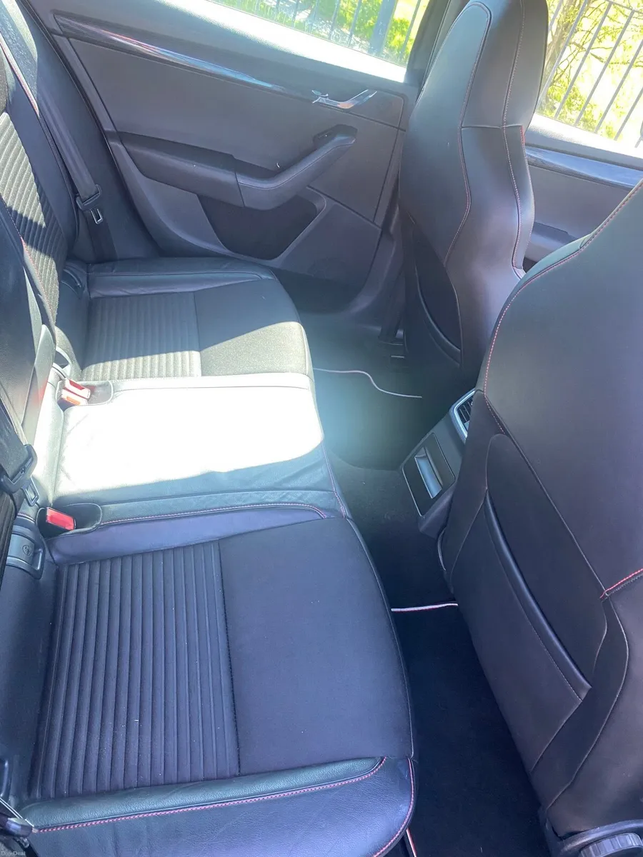 Skoda Octavia 2014 - Image 4