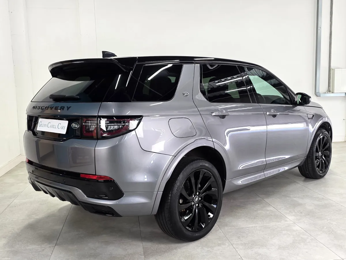2023 Discovery Sport P300E R Dynamic SE Phev Pan R - Image 3