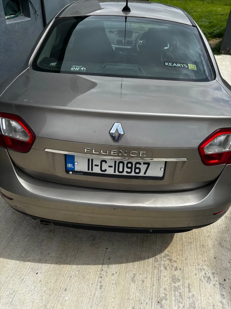 Renault Fluence 2011 - Image 2