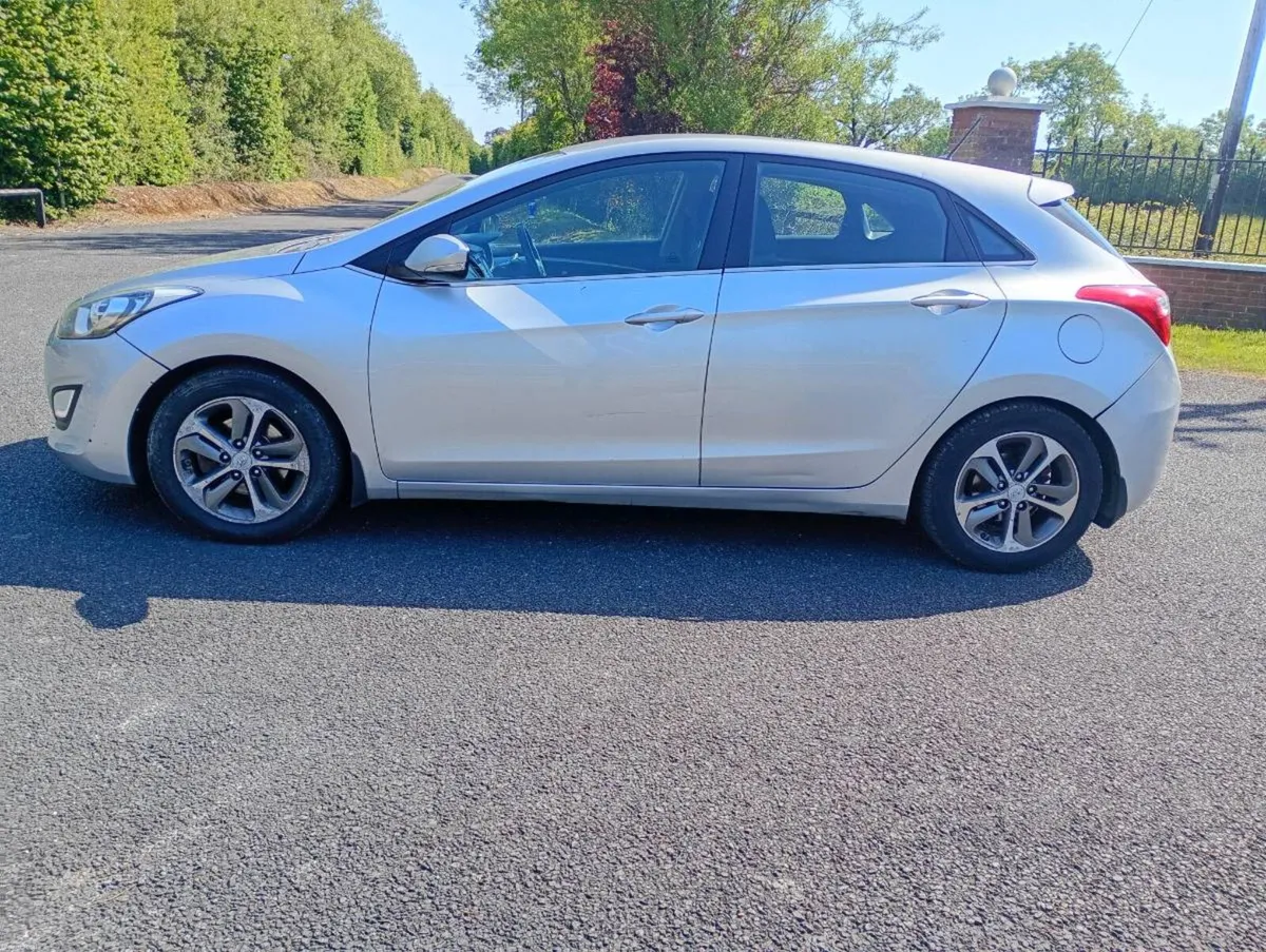 Hyundai i30 2017 Taxed & Tested - Image 3