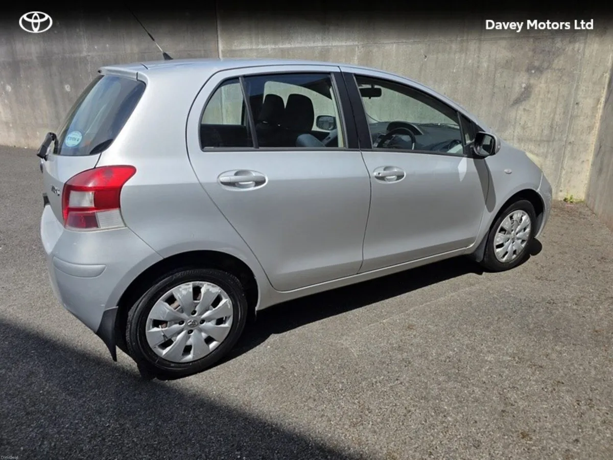 Toyota Yaris MC 1.0 LUNA AIR CONDITIONING 5DR - Image 2