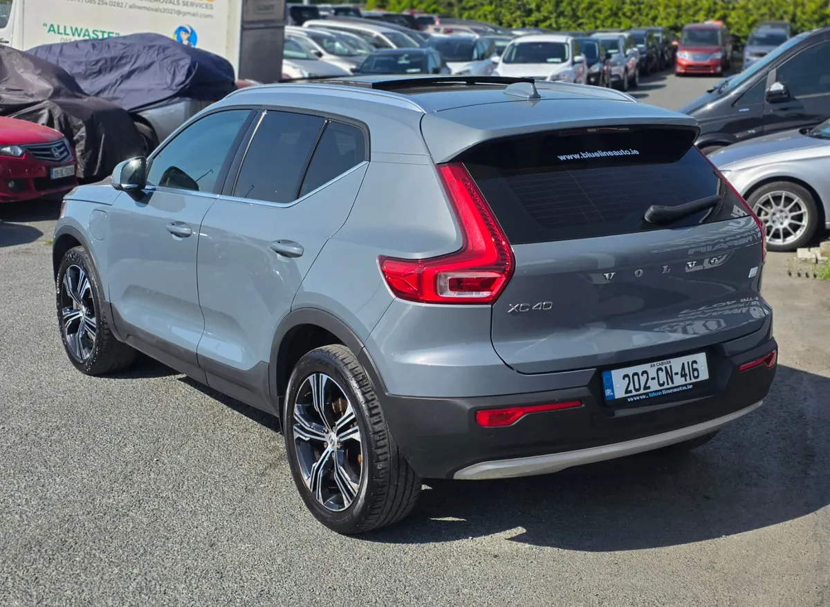 Volvo XC40 Inscription PHEV Top Spec (202) - Image 3