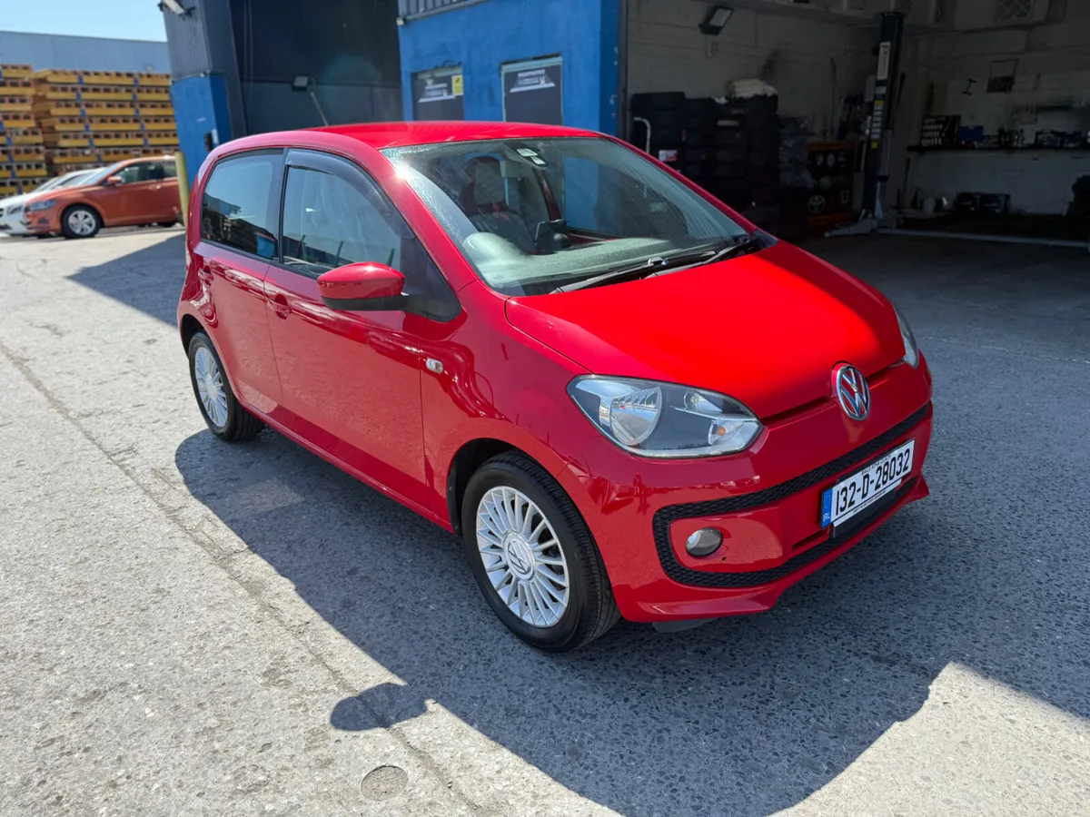 2013 Volkswagen Up Auto / 54K only - Image 3