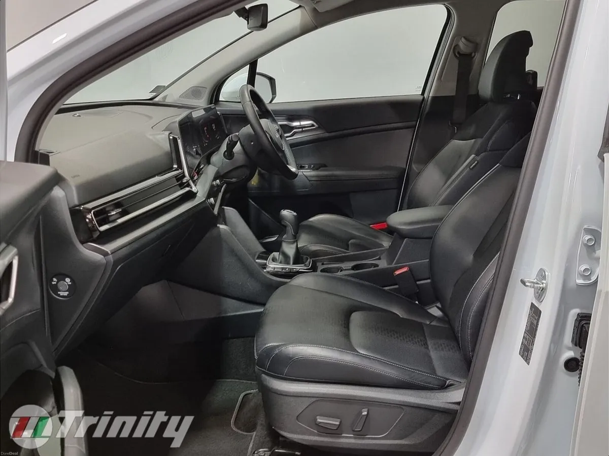 Kia Sportage ** BEST VALUE ** HUGE SPEC ** K3 ** S - Image 4