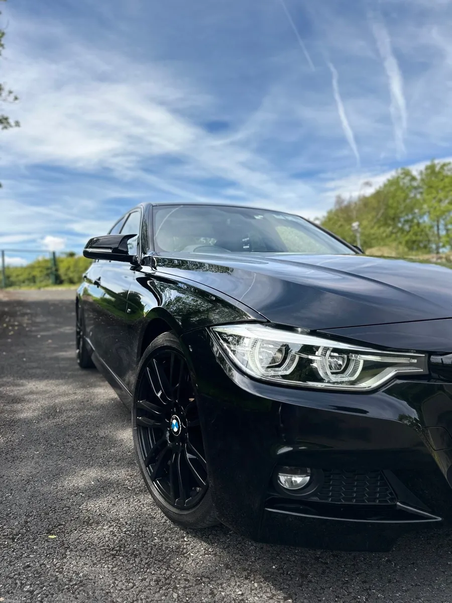 2016 BMW 320i M Sport Manual - Image 2