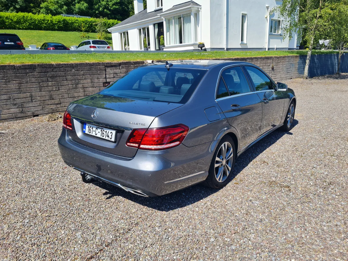 Mercedes-Benz E-Class 2016 - Image 5