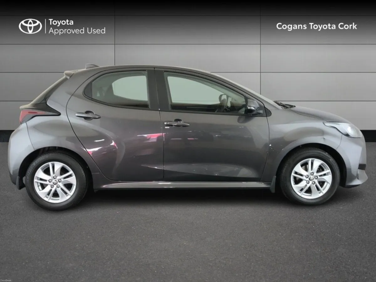 Toyota Yaris Luna - Image 3