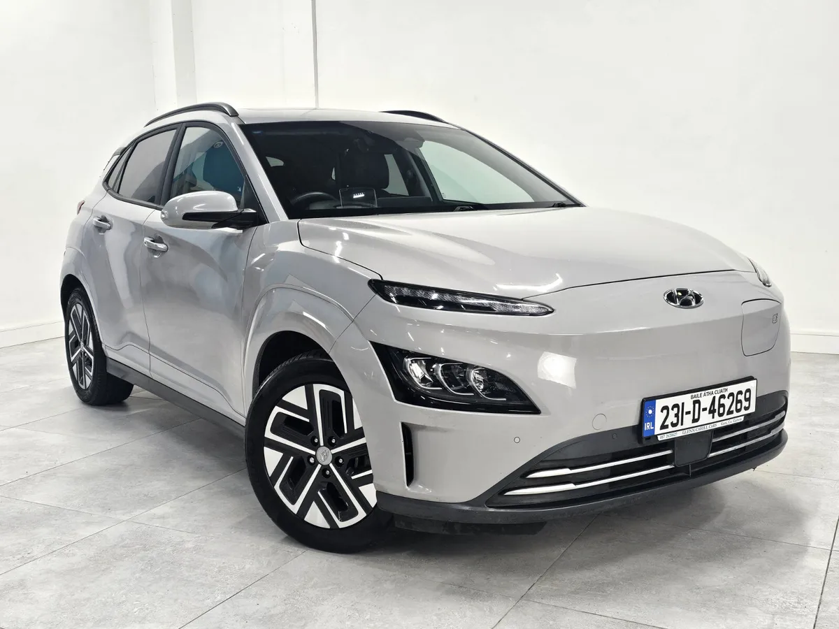 2023 Hyundai Kona ULTIMATE 64KwH - Leather, Sunroo - Image 1