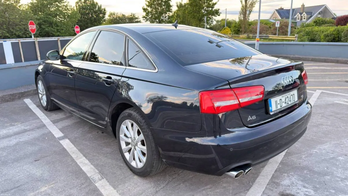 Car - Image 5