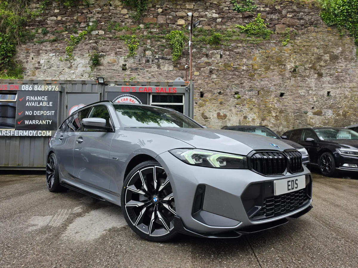 BMW 330E Touring Face Lift 2023 - Image 1